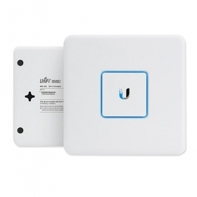 Ubiquiti UniFi Security Gateway (USG)